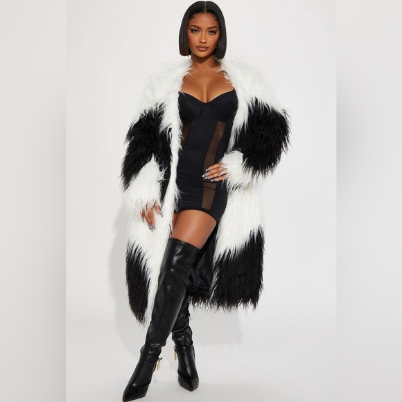 Fashion Nova Jackets & Blazers - NWT Black and White Faux Fur Coat 2X